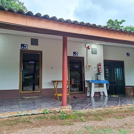 Chattong Resort Трат Экстерьер фото